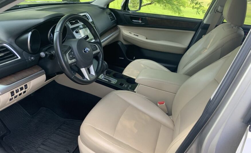 2015 Subaru Outback 2.5i Limited    <a href='http://www.carfax.com/VehicleHistory/p/Report.cfx?partner=DVW_1&vin=4S4BSBJC8F3294693'><img src='http://www.carfaxonline.com/assets/subscriber/carfax_free_button.gif' width='120' height='49' border='0'></a>
