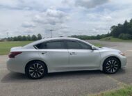 2018 Nissan Altima 2.5 SV    <a href='http://www.carfax.com/VehicleHistory/p/Report.cfx?partner=DVW_1&vin=1N4AL3AP4JC140115'><img src='http://www.carfaxonline.com/assets/subscriber/carfax_free_button.gif' width='120' height='49' border='0'></a>