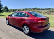 2015 Ford Focus SE         <a href='http://www.carfax.com/VehicleHistory/p/Report.cfx?partner=DVW_1&vin=1FADP3F29FL226445'><img src='http://www.carfaxonline.com/assets/subscriber/carfax_free_button.gif' width='120' height='49' border='0'></a>