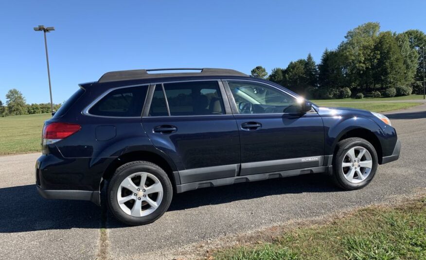 2014 Subaru Outback 2.5i Premium           <a href='http://www.carfax.com/VehicleHistory/p/Report.cfx?partner=DVW_1&vin=4S4BRCCC6E3225725'><img src='http://www.carfaxonline.com/assets/subscriber/carfax_free_button.gif' width='120' height='49' border='0'></a>