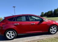 2014 Ford Focus SE Hatchback          <a href='http://www.carfax.com/VehicleHistory/p/Report.cfx?partner=DVW_1&vin=1FADP3K20EL396181'><img src='http://www.carfaxonline.com/assets/subscriber/carfax_free_button.gif' width='120' height='49' border='0'></a>