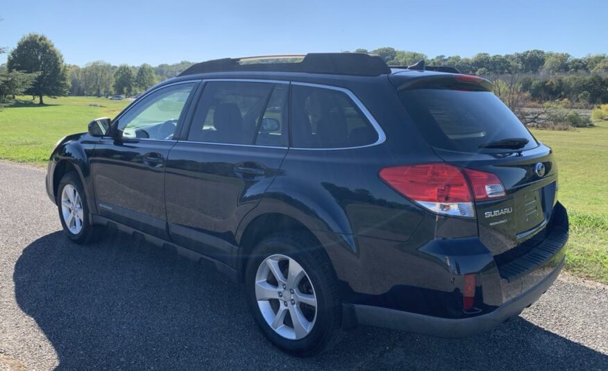 2014 Subaru Outback 2.5i Premium           <a href='http://www.carfax.com/VehicleHistory/p/Report.cfx?partner=DVW_1&vin=4S4BRCCC6E3225725'><img src='http://www.carfaxonline.com/assets/subscriber/carfax_free_button.gif' width='120' height='49' border='0'></a>