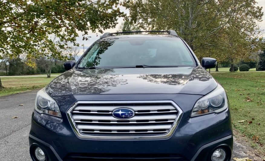 2017 Subaru Outback 2.5i Limited    <a href='http://www.carfax.com/VehicleHistory/p/Report.cfx?partner=DVW_1&vin=4S4BSANC3H3395020'><img src='http://www.carfaxonline.com/assets/subscriber/carfax_free_button.gif' width='120' height='49' border='0'></a>