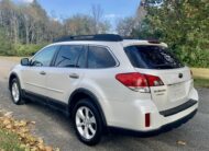 2014 Subaru Outback 2.5i Limited      <a href='http://www.carfax.com/VehicleHistory/p/Report.cfx?partner=DVW_1&vin=4S4BRCPC9E3257336'><img src='http://www.carfaxonline.com/assets/subscriber/carfax_free_button.gif' width='120' height='49' border='0'></a>