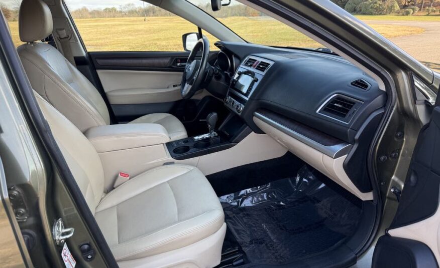 2015 Subaru Outback 2.5i Limited    <a href='http://www.carfax.com/VehicleHistory/p/Report.cfx?partner=DVW_1&vin=4S4BSALCXF3217654'><img src='http://www.carfaxonline.com/assets/subscriber/carfax_free_button.gif' width='120' height='49' border='0'></a>