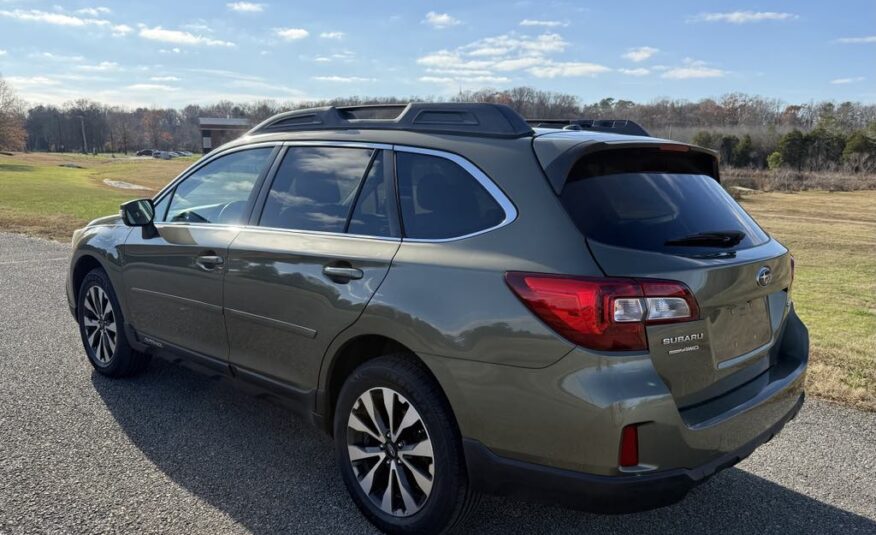 2015 Subaru Outback 2.5i Limited    <a href='http://www.carfax.com/VehicleHistory/p/Report.cfx?partner=DVW_1&vin=4S4BSALCXF3217654'><img src='http://www.carfaxonline.com/assets/subscriber/carfax_free_button.gif' width='120' height='49' border='0'></a>