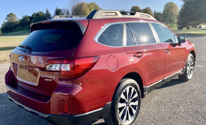 Beautiful 2015 Subaru Outback 3.6R Limited     <a href='http://www.carfax.com/VehicleHistory/p/Report.cfx?partner=DVW_1&vin=4S4BSENCXF3240467'><img src='http://www.carfaxonline.com/assets/subscriber/carfax_free_button.gif' width='120' height='49' border='0'></a>