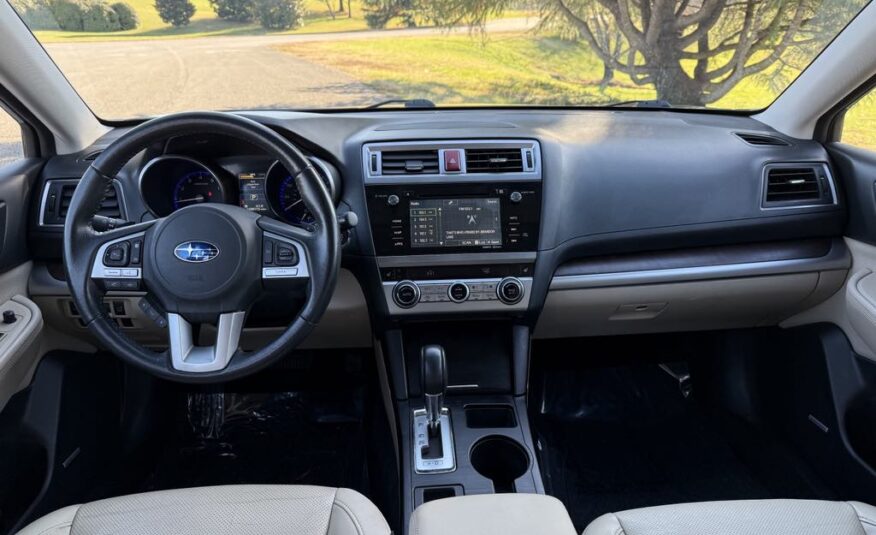 2015 Subaru Outback 2.5i Limited    <a href='http://www.carfax.com/VehicleHistory/p/Report.cfx?partner=DVW_1&vin=4S4BSALCXF3217654'><img src='http://www.carfaxonline.com/assets/subscriber/carfax_free_button.gif' width='120' height='49' border='0'></a>