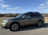 2015 Subaru Outback 2.5i Limited    <a href='http://www.carfax.com/VehicleHistory/p/Report.cfx?partner=DVW_1&vin=4S4BSALCXF3217654'><img src='http://www.carfaxonline.com/assets/subscriber/carfax_free_button.gif' width='120' height='49' border='0'></a>