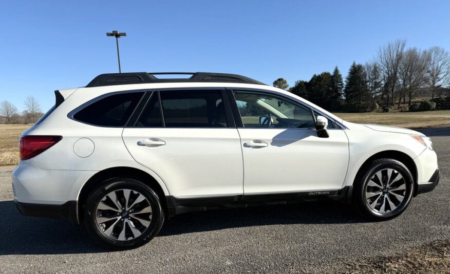 2017 Subaru Outback 2.5i Limited       <a href='http://www.carfax.com/VehicleHistory/p/Report.cfx?partner=DVW_1&vin=4S4BSANC6H3362528'><img src='http://www.carfaxonline.com/assets/subscriber/carfax_free_button.gif' width='120' height='49' border='0'></a>