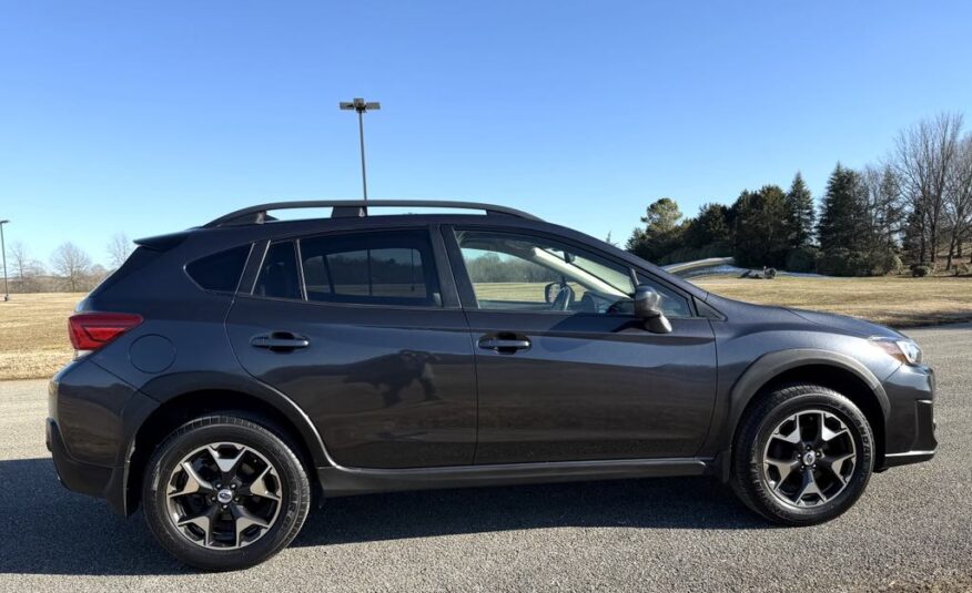 2018 Subaru Crosstrek 2.0i Premium          <a href='http://www.carfax.com/VehicleHistory/p/Report.cfx?partner=DVW_1&vin=JF2GTADCXJH209122'><img src='http://www.carfaxonline.com/assets/subscriber/carfax_free_button.gif' width='120' height='49' border='0'></a>