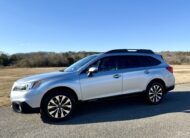 2016 Subaru Outback 2.5i Limited    <a href='http://www.carfax.com/VehicleHistory/p/Report.cfx?partner=DVW_1&vin=4S4BSBNC6G3290685'><img src='http://www.carfaxonline.com/assets/subscriber/carfax_free_button.gif' width='120' height='49' border='0'></a>