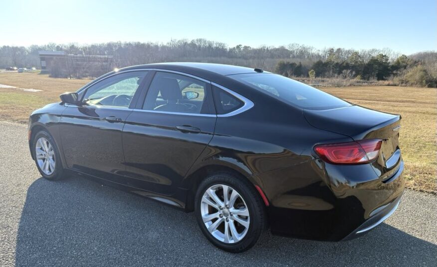 2015 Chrysler 200 Limited   <a href='http://www.carfax.com/VehicleHistory/p/Report.cfx?partner=DVW_1&vin=1C3CCCABXFN744663'><img src='http://www.carfaxonline.com/assets/subscriber/carfax_free_button.gif' width='120' height='49' border='0'></a>