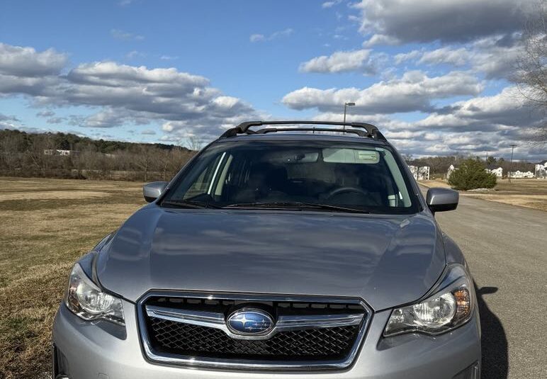 2017 Subaru Crosstrek 2.0i Premium        <a href='http://www.carfax.com/VehicleHistory/p/Report.cfx?partner=DVW_1&vin=JF2GPABC1H8258081'><img src='http://www.carfaxonline.com/assets/subscriber/carfax_free_button.gif' width='120' height='49' border='0'></a>