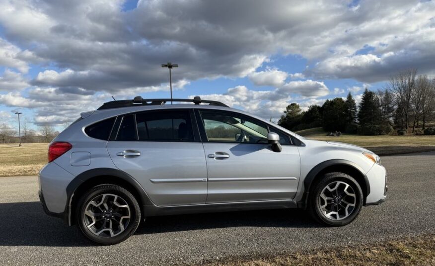 2017 Subaru Crosstrek 2.0i Premium        <a href='http://www.carfax.com/VehicleHistory/p/Report.cfx?partner=DVW_1&vin=JF2GPABC1H8258081'><img src='http://www.carfaxonline.com/assets/subscriber/carfax_free_button.gif' width='120' height='49' border='0'></a>