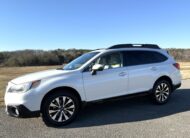 2017 Subaru Outback 2.5i Limited       <a href='http://www.carfax.com/VehicleHistory/p/Report.cfx?partner=DVW_1&vin=4S4BSANC6H3362528'><img src='http://www.carfaxonline.com/assets/subscriber/carfax_free_button.gif' width='120' height='49' border='0'></a>