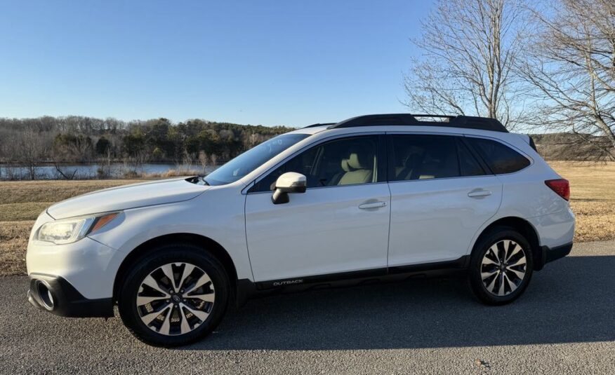 2015 Subaru Outback 2.5i Limited    <a href='http://www.carfax.com/VehicleHistory/p/Report.cfx?partner=DVW_1&vin=4S4BSBNCXF3230777'><img src='http://www.carfaxonline.com/assets/subscriber/carfax_free_button.gif' width='120' height='49' border='0'></a>