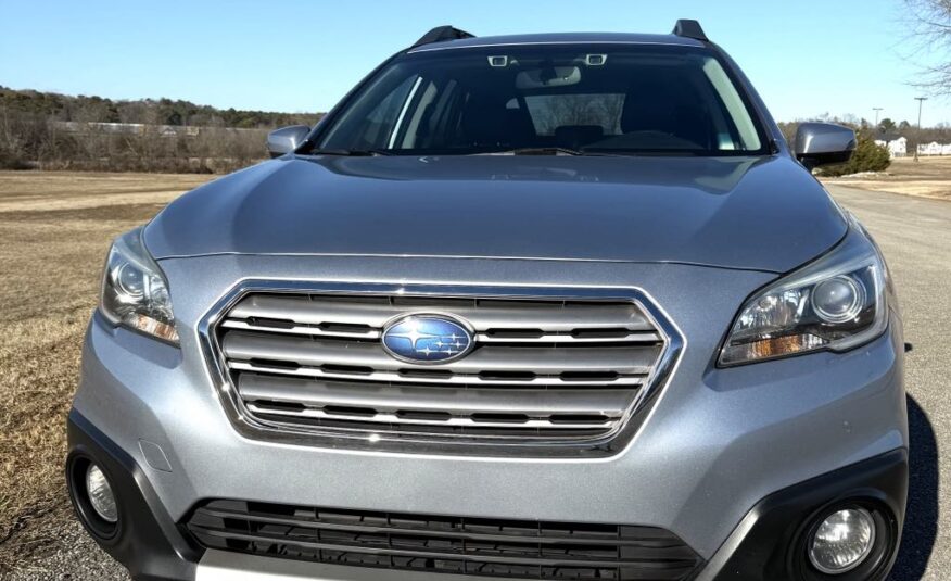 2016 Subaru Outback 2.5i Limited    <a href='http://www.carfax.com/VehicleHistory/p/Report.cfx?partner=DVW_1&vin=4S4BSBNC6G3290685'><img src='http://www.carfaxonline.com/assets/subscriber/carfax_free_button.gif' width='120' height='49' border='0'></a>