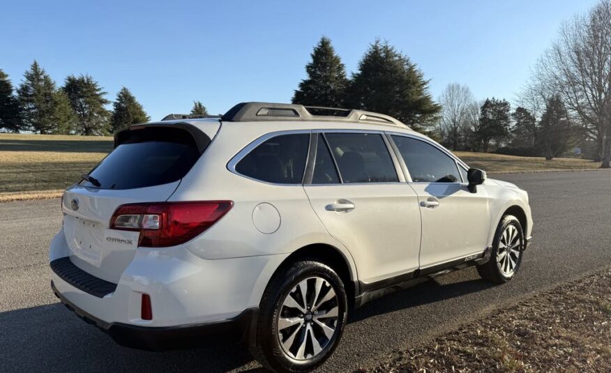 2015 Subaru Outback 2.5i Limited    <a href='http://www.carfax.com/VehicleHistory/p/Report.cfx?partner=DVW_1&vin=4S4BSBNCXF3230777'><img src='http://www.carfaxonline.com/assets/subscriber/carfax_free_button.gif' width='120' height='49' border='0'></a>