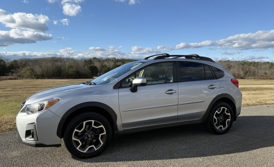 2017 Subaru Crosstrek 2.0i Premium        <a href='http://www.carfax.com/VehicleHistory/p/Report.cfx?partner=DVW_1&vin=JF2GPABC1H8258081'><img src='http://www.carfaxonline.com/assets/subscriber/carfax_free_button.gif' width='120' height='49' border='0'></a>