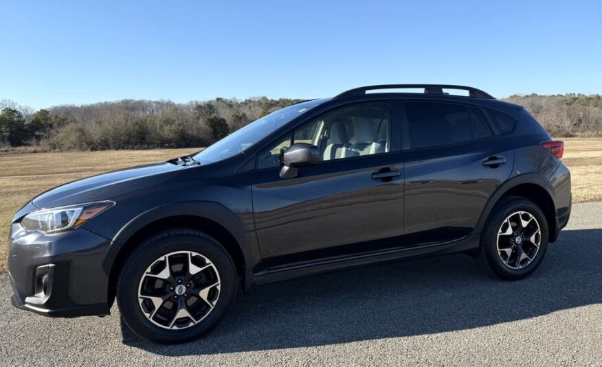 2018 Subaru Crosstrek 2.0i Premium          <a href='http://www.carfax.com/VehicleHistory/p/Report.cfx?partner=DVW_1&vin=JF2GTADCXJH209122'><img src='http://www.carfaxonline.com/assets/subscriber/carfax_free_button.gif' width='120' height='49' border='0'></a>