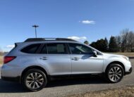 2016 Subaru Outback 2.5i Limited    <a href='http://www.carfax.com/VehicleHistory/p/Report.cfx?partner=DVW_1&vin=4S4BSBNC6G3290685'><img src='http://www.carfaxonline.com/assets/subscriber/carfax_free_button.gif' width='120' height='49' border='0'></a>