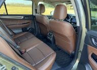 2018 Subaru Outback 2.5i Touring      <a href='http://www.carfax.com/VehicleHistory/p/Report.cfx?partner=DVW_1&vin=4S4BSATC6J3342627'><img src='http://www.carfaxonline.com/assets/subscriber/carfax_free_button.gif' width='120' height='49' border='0'></a>