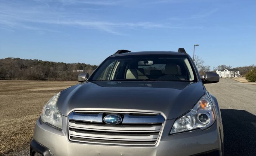 2014 Subaru Outback 2.5i Limited               <a href='http://www.carfax.com/VehicleHistory/p/Report.cfx?partner=DVW_1&vin=4S4BRBMC5E3219651'><img src='http://www.carfaxonline.com/assets/subscriber/carfax_free_button.gif' width='120' height='49' border='0'></a>