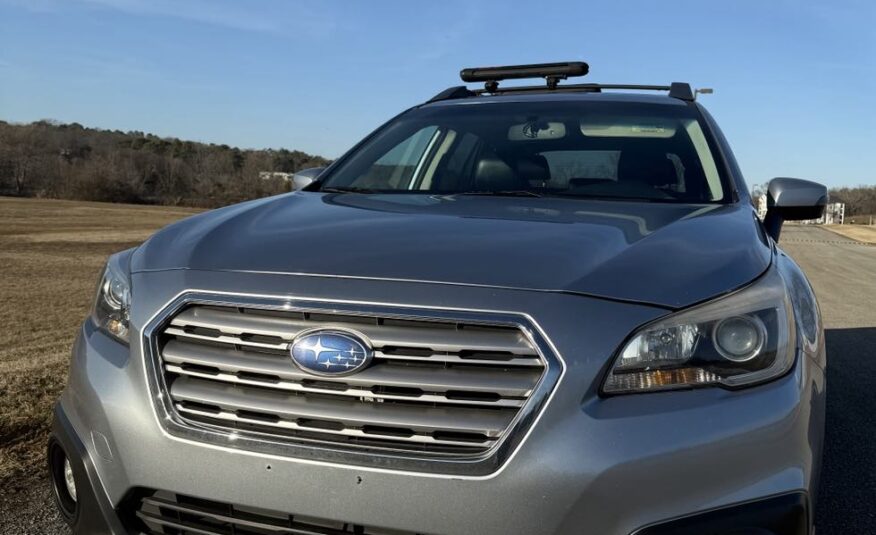 2015 Subaru Outback 2.5i Limited         <a href='http://www.carfax.com/VehicleHistory/p/Report.cfx?partner=DVW_1&vin=4S4BSBLC1F3210193'><img src='http://www.carfaxonline.com/assets/subscriber/carfax_free_button.gif' width='120' height='49' border='0'></a>