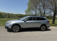 2015 Subaru Outback 2.5i Limited         <a href='http://www.carfax.com/VehicleHistory/p/Report.cfx?partner=DVW_1&vin=4S4BSBLC1F3210193'><img src='http://www.carfaxonline.com/assets/subscriber/carfax_free_button.gif' width='120' height='49' border='0'></a>