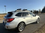 2015 Subaru Outback 2.5i Limited         <a href='http://www.carfax.com/VehicleHistory/p/Report.cfx?partner=DVW_1&vin=4S4BSBLC1F3210193'><img src='http://www.carfaxonline.com/assets/subscriber/carfax_free_button.gif' width='120' height='49' border='0'></a>