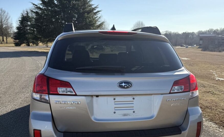 2014 Subaru Outback 2.5i Limited               <a href='http://www.carfax.com/VehicleHistory/p/Report.cfx?partner=DVW_1&vin=4S4BRBMC5E3219651'><img src='http://www.carfaxonline.com/assets/subscriber/carfax_free_button.gif' width='120' height='49' border='0'></a>