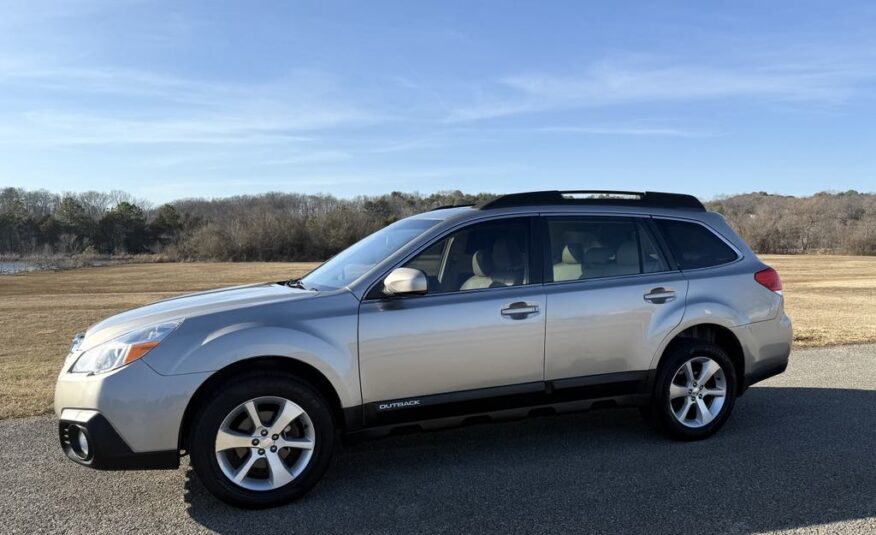 2014 Subaru Outback 2.5i Limited               <a href='http://www.carfax.com/VehicleHistory/p/Report.cfx?partner=DVW_1&vin=4S4BRBMC5E3219651'><img src='http://www.carfaxonline.com/assets/subscriber/carfax_free_button.gif' width='120' height='49' border='0'></a>