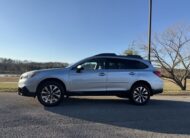 2016 Subaru Outback 2.5i Limited    <a href='http://www.carfax.com/VehicleHistory/p/Report.cfx?partner=DVW_1&vin=4S4BSBLC5G3316132'><img src='http://www.carfaxonline.com/assets/subscriber/carfax_free_button.gif' width='120' height='49' border='0'></a>