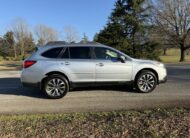 2016 Subaru Outback 2.5i Limited    <a href='http://www.carfax.com/VehicleHistory/p/Report.cfx?partner=DVW_1&vin=4S4BSBLC5G3316132'><img src='http://www.carfaxonline.com/assets/subscriber/carfax_free_button.gif' width='120' height='49' border='0'></a>