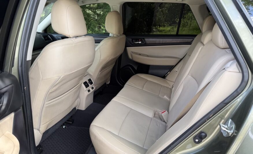 Gorgeous 2017 Subaru Outback 3.6R Limited          <a href='http://www.carfax.com/VehicleHistory/p/Report.cfx?partner=DVW_1&vin=4S4BSENCXH3222988'><img src='http://www.carfaxonline.com/assets/subscriber/carfax_free_button.gif' width='120' height='49' border='0'></a>