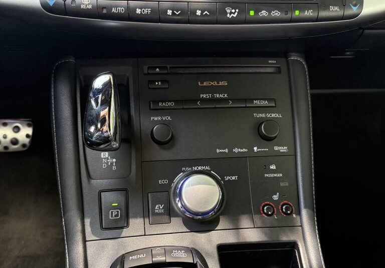 2013 Lexus Ct200H F Sport             <a href='http://www.carfax.com/VehicleHistory/p/Report.cfx?partner=DVW_1&vin=JTHKD5BHXD2164779'><img src='http://www.carfaxonline.com/assets/subscriber/carfax_free_button.gif' width='120' height='49' border='0'></a>