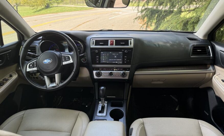 Gorgeous 2017 Subaru Outback 3.6R Limited          <a href='http://www.carfax.com/VehicleHistory/p/Report.cfx?partner=DVW_1&vin=4S4BSENCXH3222988'><img src='http://www.carfaxonline.com/assets/subscriber/carfax_free_button.gif' width='120' height='49' border='0'></a>
