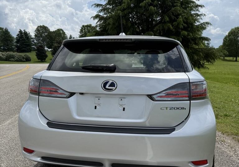 2013 Lexus Ct200H F Sport             <a href='http://www.carfax.com/VehicleHistory/p/Report.cfx?partner=DVW_1&vin=JTHKD5BHXD2164779'><img src='http://www.carfaxonline.com/assets/subscriber/carfax_free_button.gif' width='120' height='49' border='0'></a>