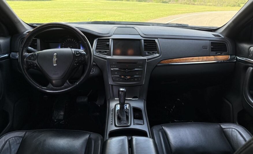 2014 Lincoln MKS          <a href='http://www.carfax.com/VehicleHistory/p/Report.cfx?partner=DVW_1&vin=1LNHL9DK3EG601133'><img src='http://www.carfaxonline.com/assets/subscriber/carfax_free_button.gif' width='120' height='49' border='0'></a>