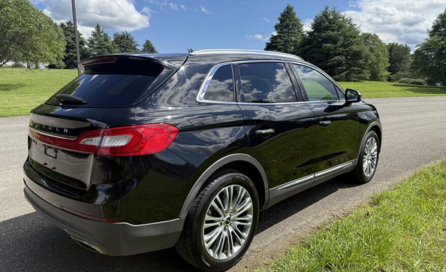 2017 Lincoln MKX Reserve             <a href='http://www.carfax.com/VehicleHistory/p/Report.cfx?partner=DVW_1&vin=2LMPJ6LR6HBL46007'><img src='http://www.carfaxonline.com/assets/subscriber/carfax_free_button.gif' width='120' height='49' border='0'></a>