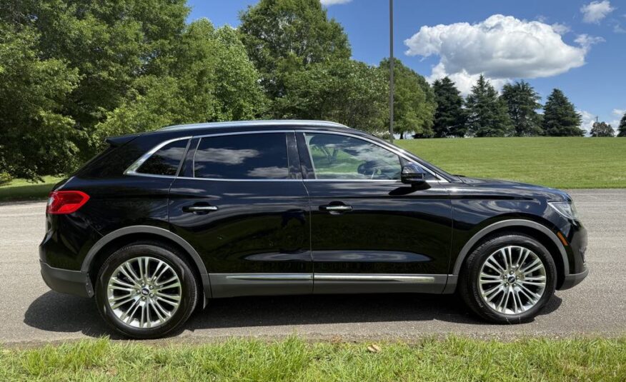 2017 Lincoln MKX Reserve             <a href='http://www.carfax.com/VehicleHistory/p/Report.cfx?partner=DVW_1&vin=2LMPJ6LR6HBL46007'><img src='http://www.carfaxonline.com/assets/subscriber/carfax_free_button.gif' width='120' height='49' border='0'></a>