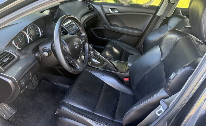 2013 Acura TSX           <a href='http://www.carfax.com/VehicleHistory/p/Report.cfx?partner=DVW_1&vin=JH4CU2F60DC014119'><img src='http://www.carfaxonline.com/assets/subscriber/carfax_free_button.gif' width='120' height='49' border='0'></a>