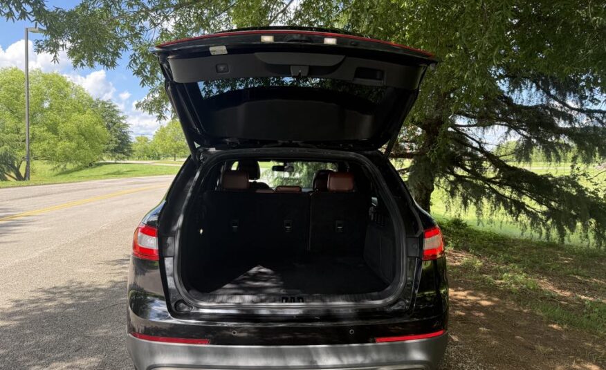 2017 Lincoln MKX Reserve             <a href='http://www.carfax.com/VehicleHistory/p/Report.cfx?partner=DVW_1&vin=2LMPJ6LR6HBL46007'><img src='http://www.carfaxonline.com/assets/subscriber/carfax_free_button.gif' width='120' height='49' border='0'></a>