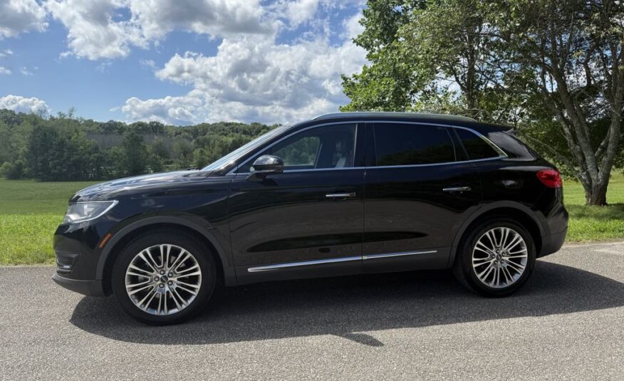 2017 Lincoln MKX Reserve             <a href='http://www.carfax.com/VehicleHistory/p/Report.cfx?partner=DVW_1&vin=2LMPJ6LR6HBL46007'><img src='http://www.carfaxonline.com/assets/subscriber/carfax_free_button.gif' width='120' height='49' border='0'></a>