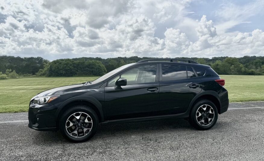 2019 Subaru Crosstrek 2.0i Premium                  <a href='http://www.carfax.com/VehicleHistory/p/Report.cfx?partner=DVW_1&vin=JF2GTAEC0KH214359'><img src='http://www.carfaxonline.com/assets/subscriber/carfax_free_button.gif' width='120' height='49' border='0'></a>