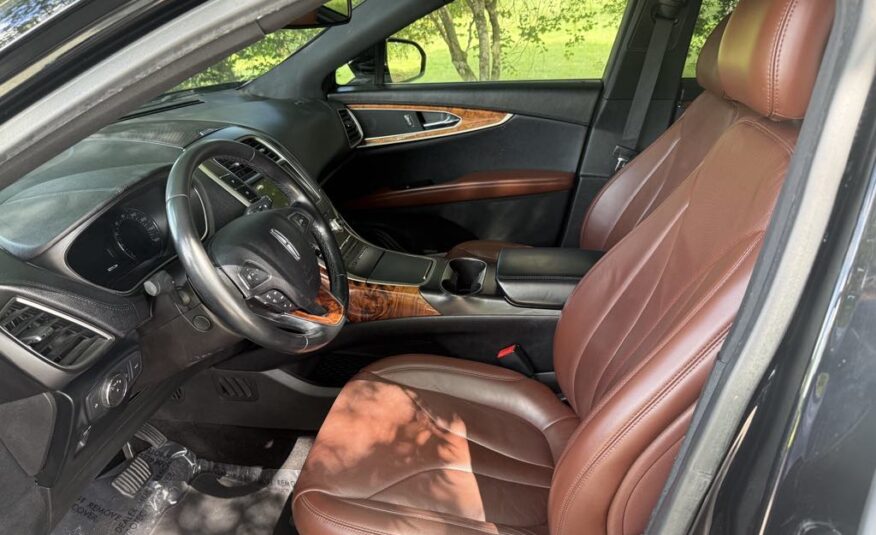 2017 Lincoln MKX Reserve             <a href='http://www.carfax.com/VehicleHistory/p/Report.cfx?partner=DVW_1&vin=2LMPJ6LR6HBL46007'><img src='http://www.carfaxonline.com/assets/subscriber/carfax_free_button.gif' width='120' height='49' border='0'></a>