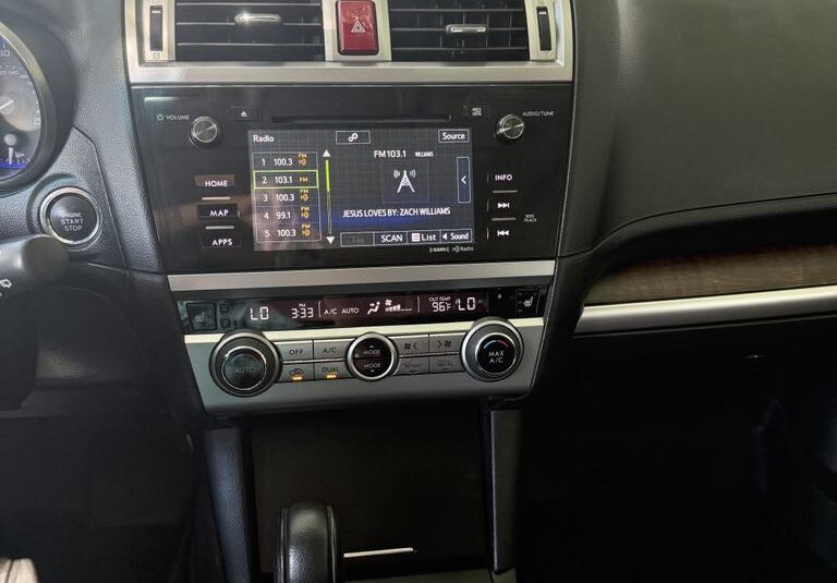 2016 Subaru Outback 3.6r Limited  <a href='http://www.carfax.com/VehicleHistory/p/Report.cfx?partner=DVW_1&vin=4S4BSENC5G3288153'><img src='http://www.carfaxonline.com/assets/subscriber/carfax_free_button.gif' width='120' height='49' border='0'></a>