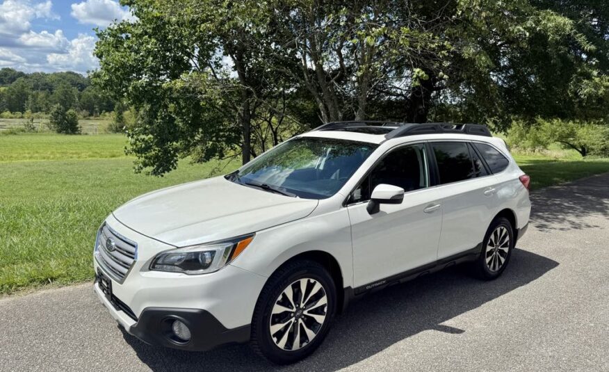 2016 Subaru Outback 3.6r Limited  <a href='http://www.carfax.com/VehicleHistory/p/Report.cfx?partner=DVW_1&vin=4S4BSENC5G3288153'><img src='http://www.carfaxonline.com/assets/subscriber/carfax_free_button.gif' width='120' height='49' border='0'></a>