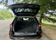 2016 Subaru Outback 2.5i Limited   <a href='http://www.carfax.com/VehicleHistory/p/Report.cfx?partner=DVW_1&vin=4S4BSBNC9G3339815'><img src='http://www.carfaxonline.com/assets/subscriber/carfax_free_button.gif' width='120' height='49' border='0'></a>